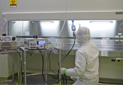 働く従業員の写真